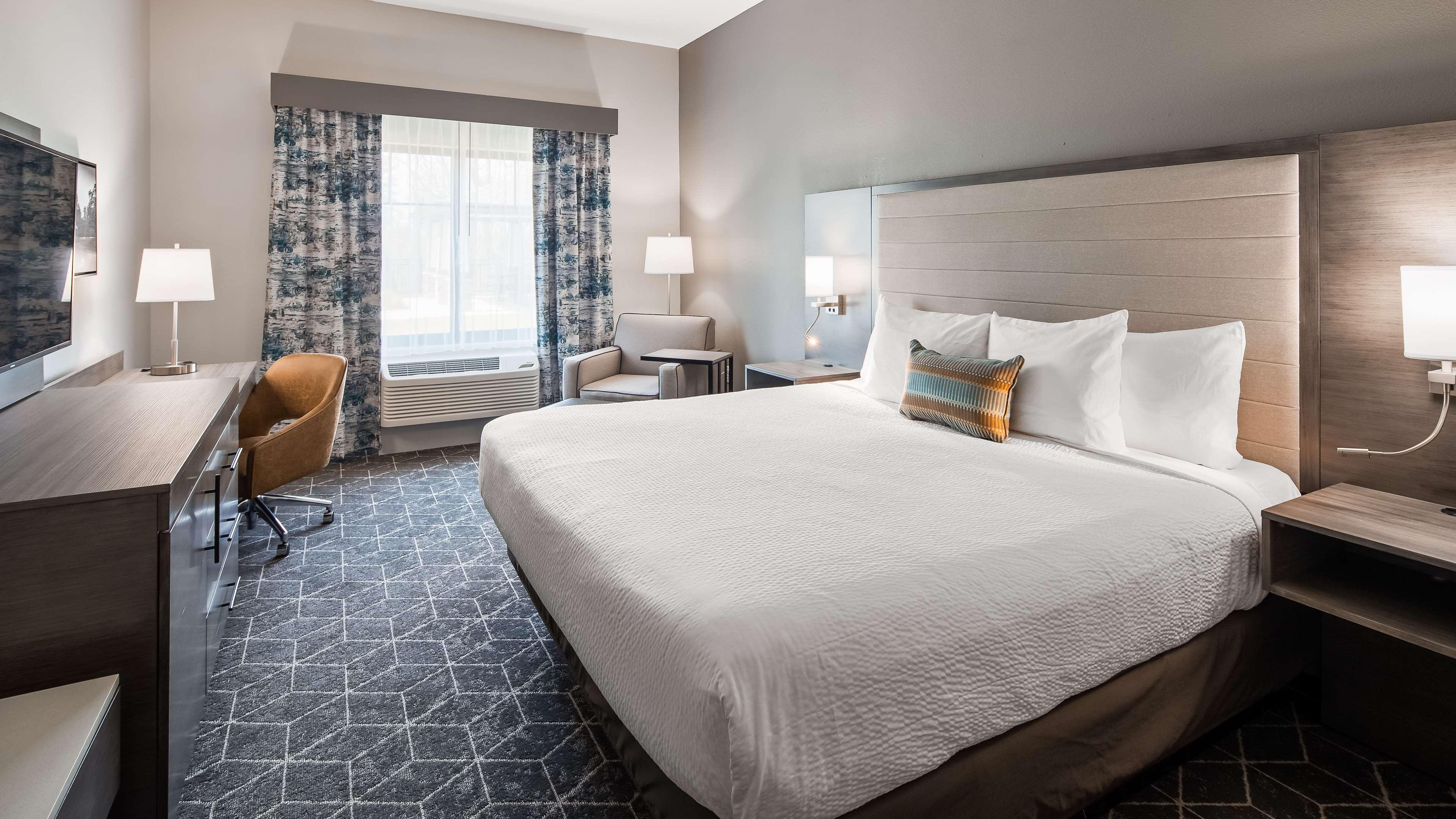 Best Western Plus Lawrenceburg Exterior photo