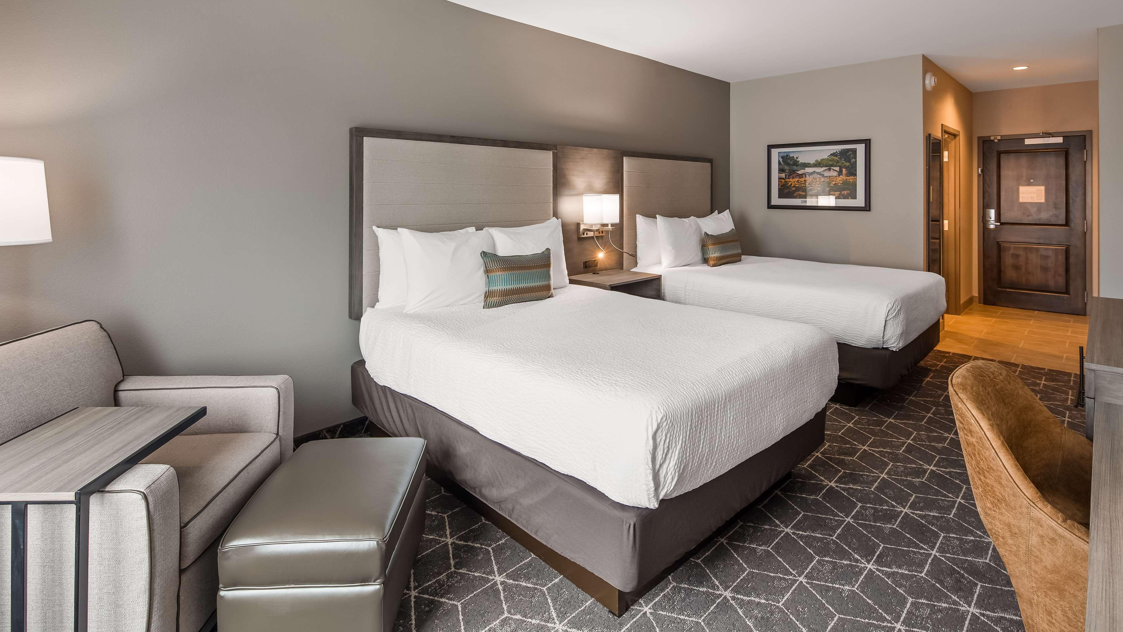 Best Western Plus Lawrenceburg Exterior photo