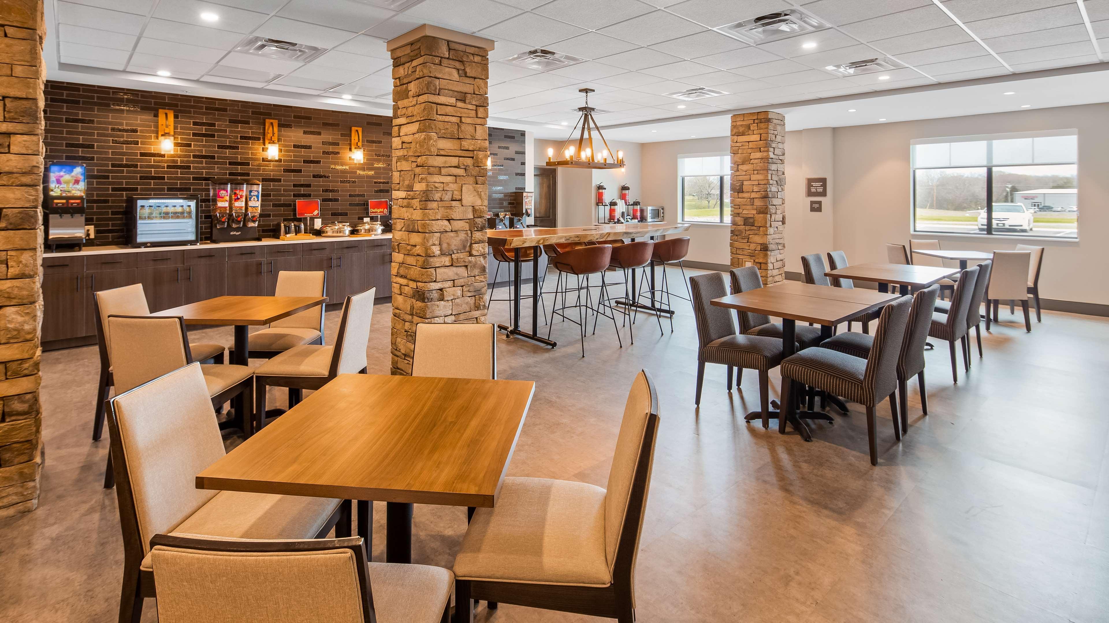 Best Western Plus Lawrenceburg Exterior photo